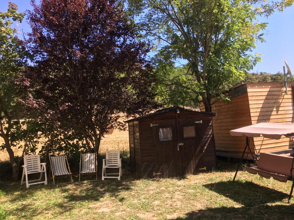 Mobile Home Avec Parking Шорж Екстериор снимка